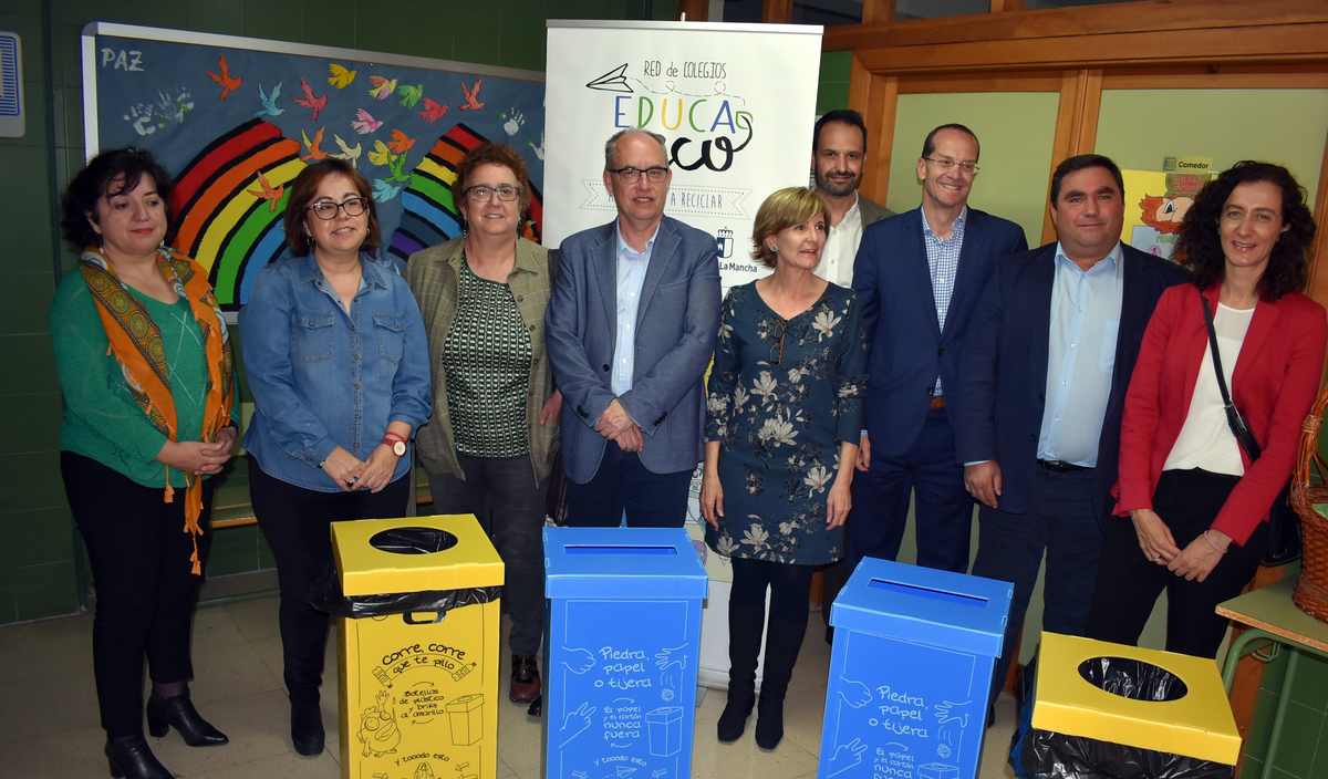 El Gobierno regional y Ecoembes impulsan el reciclaje en los centros educativos a través de la El Gobierno regional y Ecoembes impulsan el reciclaje en los centros educativos a través de la