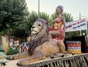 El Desfile-Concurso de Carrozas tiñe Villacañas de color y alegría popular