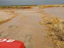Inundaciones en Argamasón movilizan a bomberos y policía local tras desbordamiento de rambla