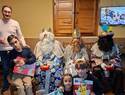 Los Reyes Magos culminan las celebraciones navideñas en Pareja con visitas a Cereceda, Casasana y la villa