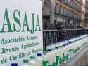 Más de un centenar de ganaderos de vacuno lácteo se concentran en Toledo para exigir precios justos para la leche de vaca