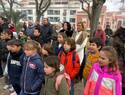 Más de 300 voces infantiles llenan de villancicos los Jardines del Prado en Ciudad Real
