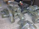 Imagen: La Guardia Civil interviene cerca de 50 kilos marihuana ocultos en dobles fondos de una ambulancia con matrícula francesa