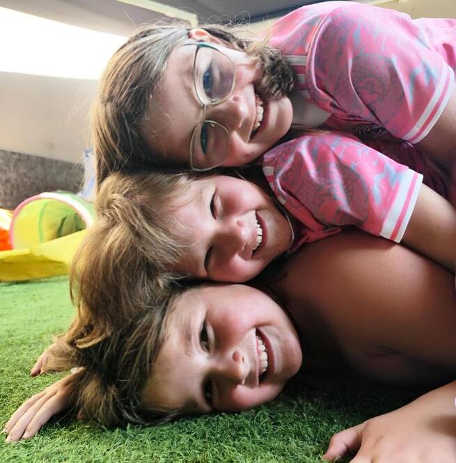 Una niña ucraniana encuentra en La Solana 45 días de paz lejos de la guerra