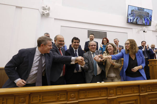 El Parlamento Autonómico aprueba los Presupuestos de la Junta para 2026 con los votos favorables del Grupo Socialista