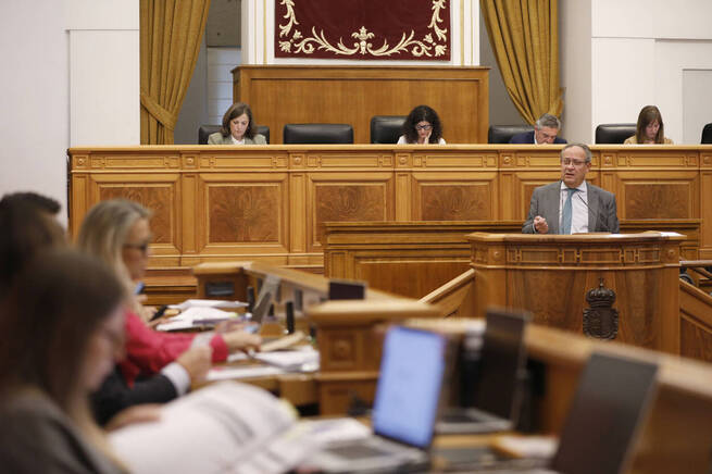 Los Presupuestos de 2026 avanzan en las Cortes tras rechazar las enmiendas totales de PP y Vox