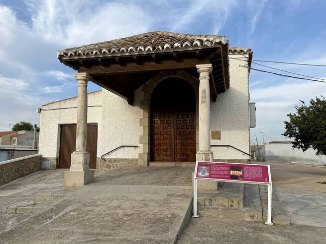 Villacañas moderniza sus paneles turísticos con códigos QR multilingües y accesibles