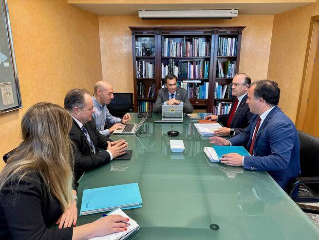 El alcalde de Talavera reclama una limpieza integral del Tajo para garantizar la práctica deportiva