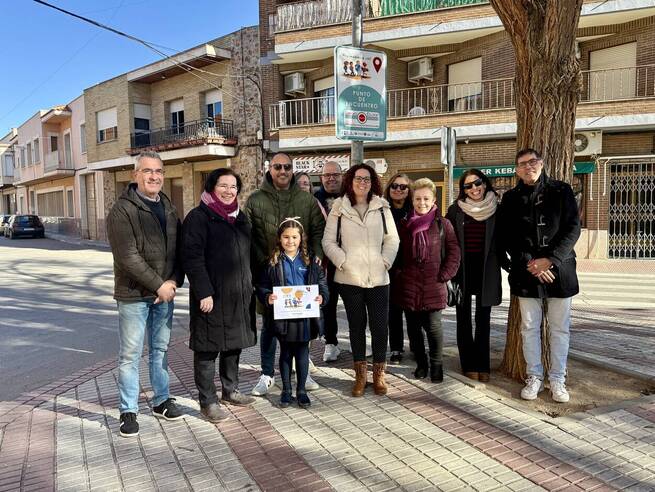 Villacañas estrena la señalización del Camino Escolar Seguro con su nueva mascota "Flancolín"