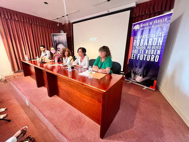 El Ayuntamiento de Toledo pone en valor el papel de la Asociación María de Padilla en el avance de los derechos de las mujeres y la lucha contra la lacra machista