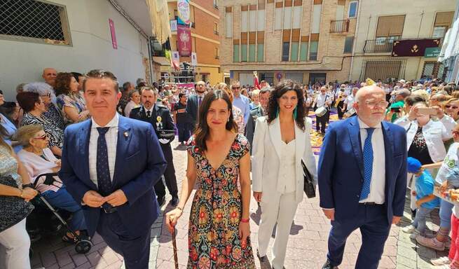 Las Alfombras de Serrín de Elche de la Sierra, un referente internacional del arte efímero digno de ser Patrimonio Inmaterial de la Humanidad