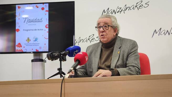 Manzanares se viste de Navidad con un tren eléctrico infantil y una amplia programación