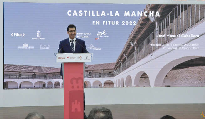 La Diputación presenta a la provincia de Ciudad Real como un lugar “en el que vivir sensaciones y experiencias maravillosas” en la inauguración de FITUR 