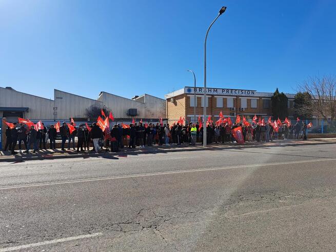 Nueva protesta en Brahm Manzanares para exigir la readmisión del delegado de CCOO y denunciar despidos con motivación antisindical