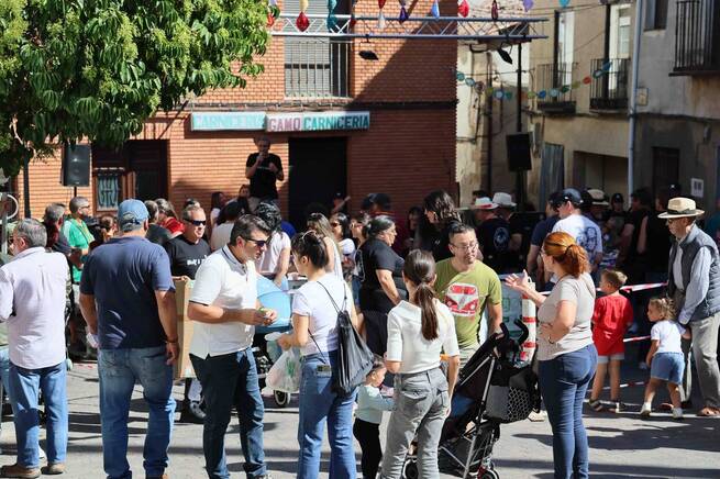 Más de 2.000 personas celebran la identidad rural de Cogolludo en el II Equinoccio