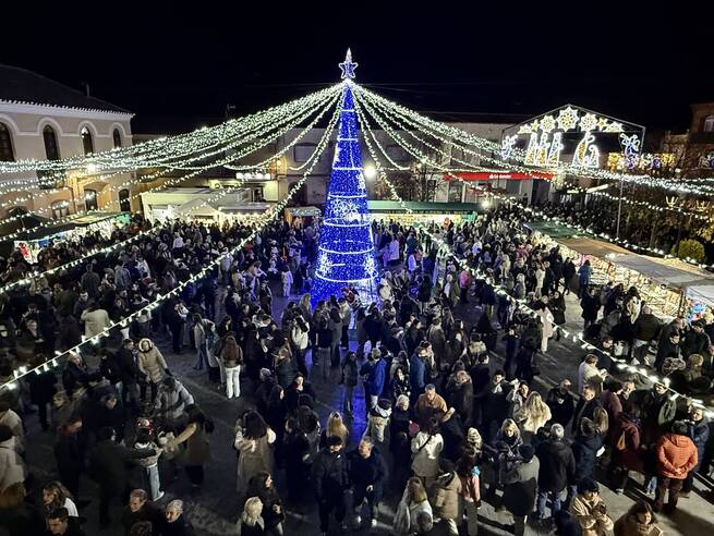 Villacañas inicia la Navidad con el encendido de luces protagonizado por la hostelería local