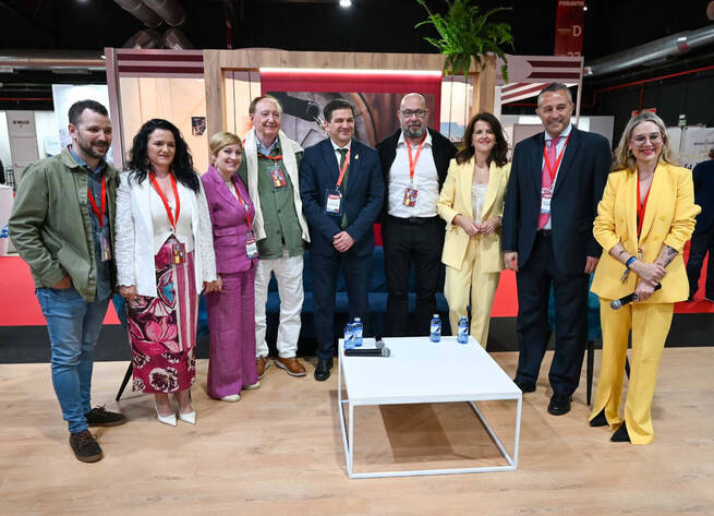 Expertos debaten en FENAVIN cómo acercar el vino a los jóvenes y fortalecer su vínculo con la gastronomía