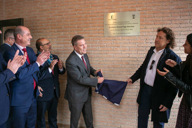 García-Page inaugura la Vivienda de Mayores de Hita para garantizar que los residentes envejezcan en su pueblo