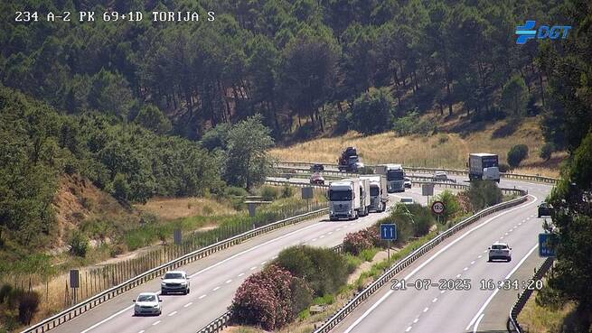 Colisión múltiple en la A-2 a su paso por Torija (Guadalajara) con cinco vehículos implicados