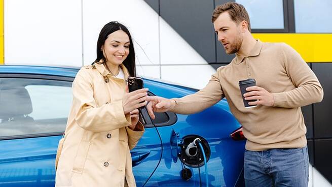 Los coches eléctricos pierden el 50% de su valor en 3 años, pero son una oportunidad en segunda mano, según la OCU