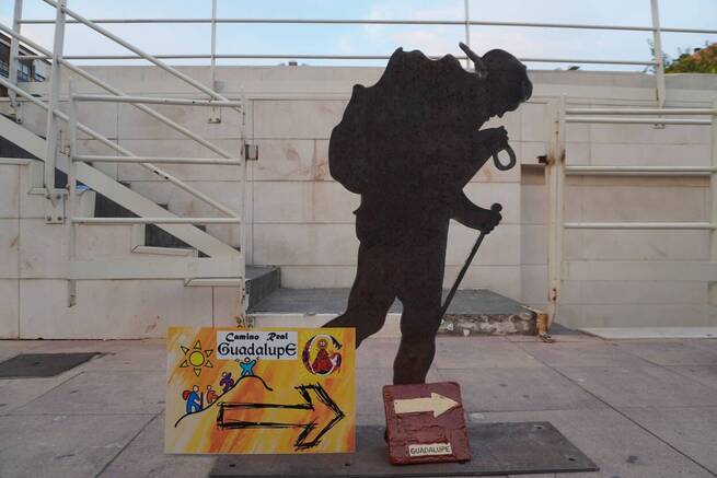 Torrijos avanza en la creación de un nuevo refugio rural en la plaza de Los Descubrimientos para peregrinos