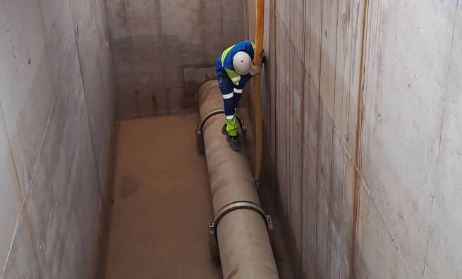 Valdepeñas reduce a la mitad las pérdidas de agua y prevé llegar al 15% con su proyecto de digitalización