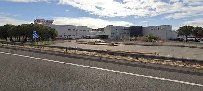 Una trabajadora de 42 años sufre la amputación de tres dedos en un matadero de Valdepeñas