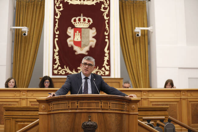 El PSOE acusa a Núñez de actuar "por orden de Génova" para defender a líderes del PP en crisis