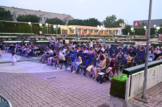 Ciudad Real reforma las zonas peatonales del Auditorio La Granja con una inversión de 30.661 euros para mejorar seguridad y durabilidad