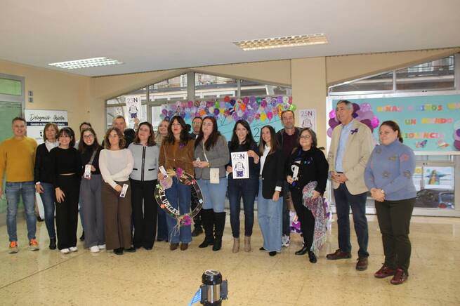 Blanca Fernández apuesta por la educación como herramienta clave contra la violencia machista en la inauguración de una exposición escolar