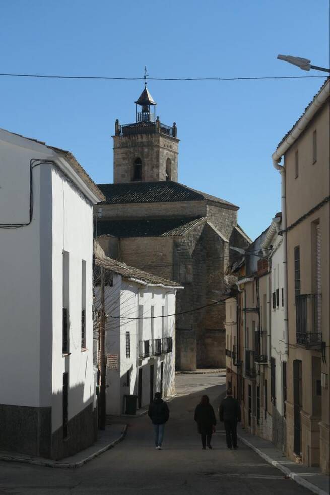 Vecinos de Campos del Paraíso (Cuenca) se movilizan contra una planta de biometano que amenaza su entorno y salud