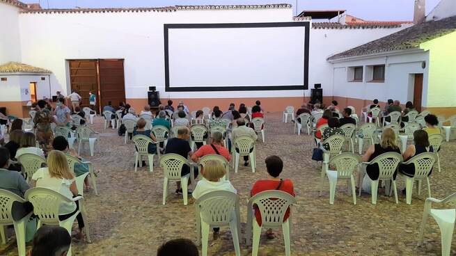 El cine de verano de Manzanares abre sus puertas este viernes