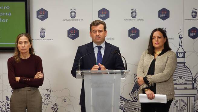 VOX lleva al pleno de Ciudad Real la rebaja de impuestos y exige a la Junta asumir el Centro de la Mujer