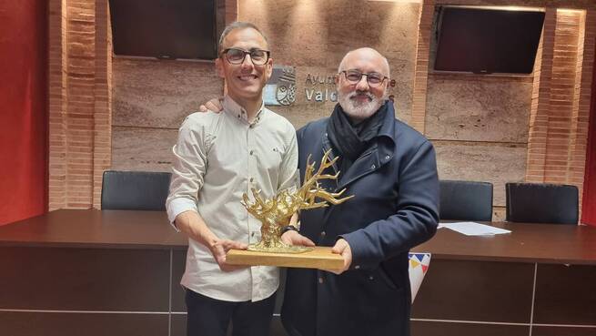 Récord del XLIII Concurso de Carrozas y Comparsas de Valdepeñas, en el que desfilarán 1.800 personas