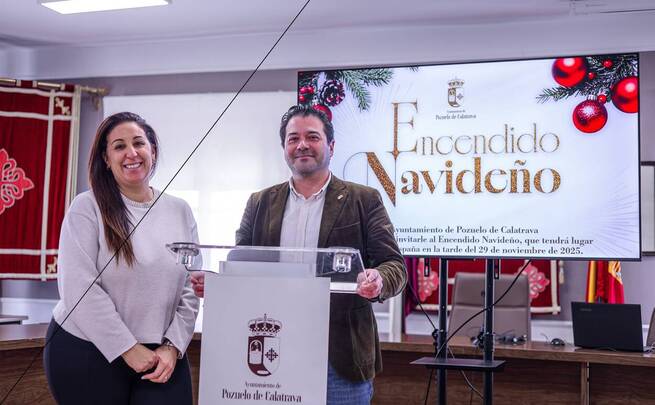 Pozuelo de Calatrava da la bienvenida a la Navidad con un mágico encendido navideño