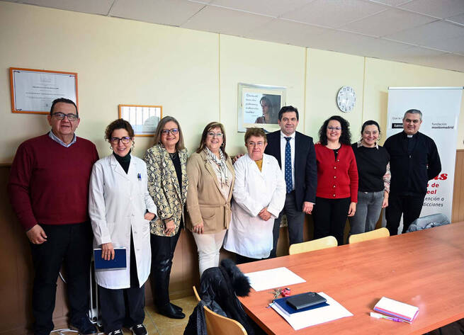 El presidente de la Diputación de Ciudad Real se compromete a reforzar el apoyo a los centros Siloé tras conocer su labor con personas vulnerables