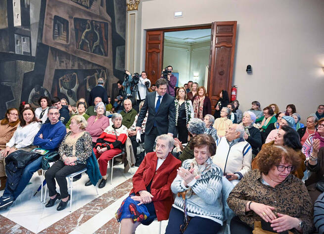 Valverde reivindica la memoria y sabiduría de los mayores en el 25 aniversario de Recuerdos Vivos