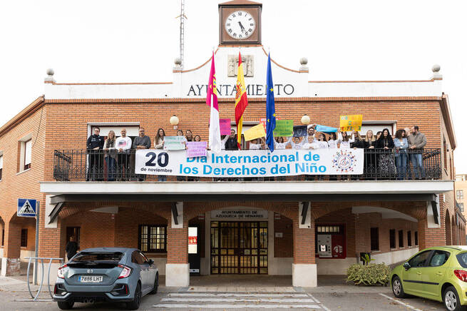 Los niños de Azuqueca toman la palabra en un Pleno Infantil para reivindicar sus derechos