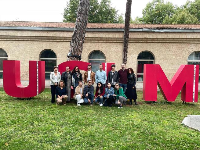 Un proyecto en el que participa la UCLM conciencia a los jóvenes sobre el buen uso de los antibióticos