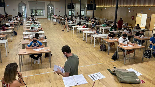 Castilla-La Mancha celebrará la EVAU del curso escolar 2021-22 los días 7, 8 y 9 de junio en convocatoria ordinaria y 4, 5 y 6 de julio en la extraordinaria