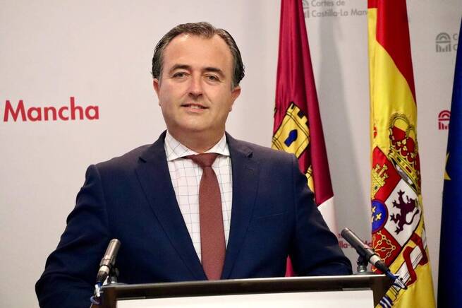 VOX exige rebajas fiscales "urgentes" y vincula delitos sexuales con inmigración en CLM