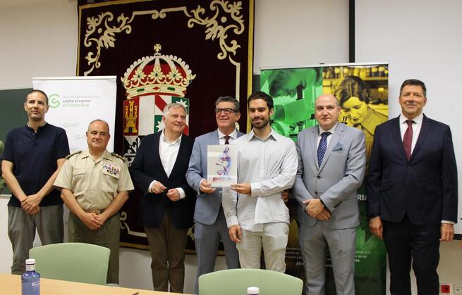 Castilla-La Mancha seguirá fomentando la investigación para avanzar en diagnósticos y tratamientos contra el cáncer