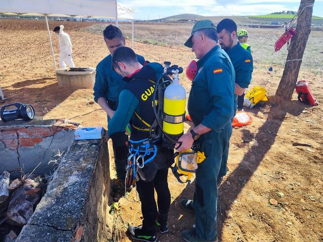 La Gurdia Civil detiene a dos personas tras la aparición de restos oseos en una finca de Valdepeñas (Ciudad Real)