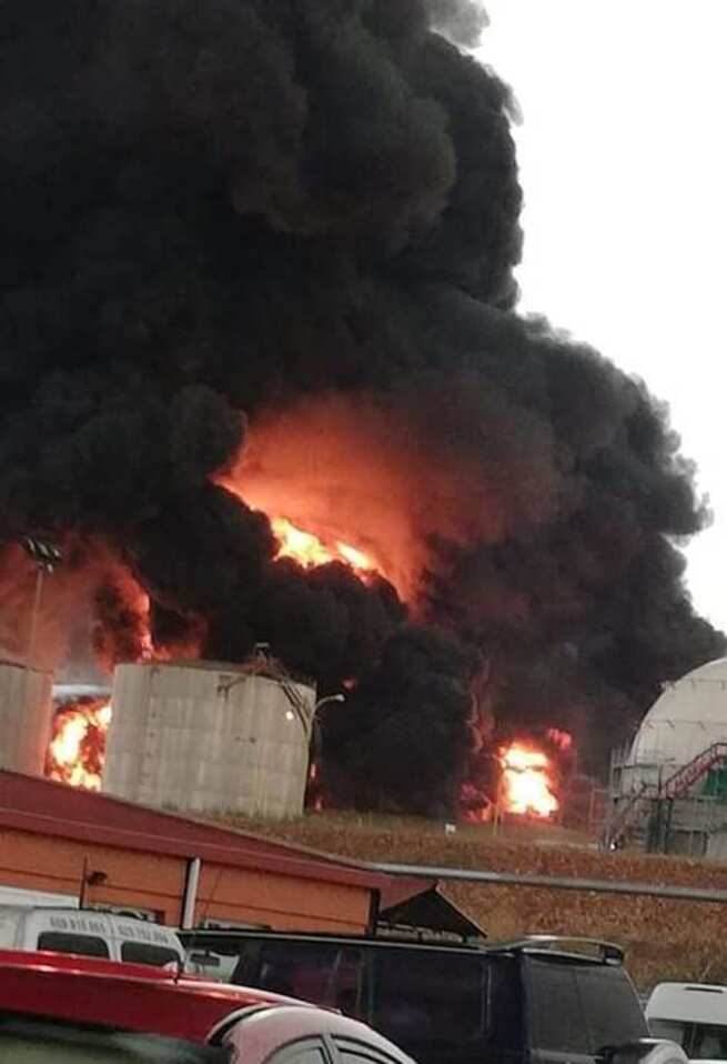 Riesgo moderado alto en Repsol por el incendio de un depósito de gasoil en Puertollano
