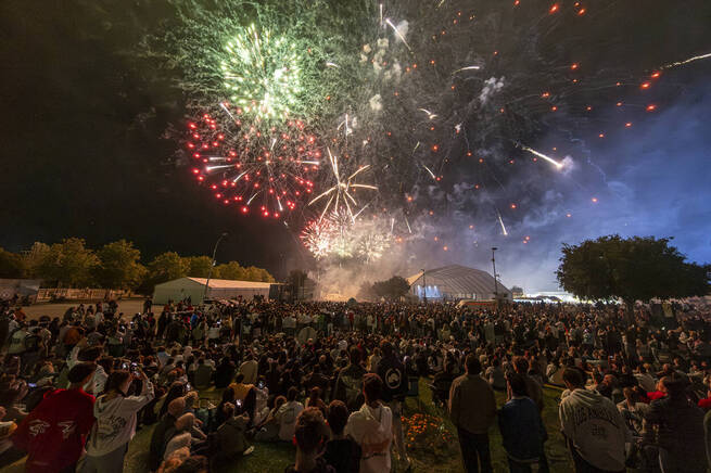Azuqueca cierra sus fiestas septembrinas con un espectáculo pirotécnico y balance positivo