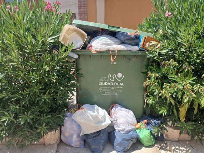 Valdepeñas exige al consorcio de residuos cumplir el contrato tras denunciar fallos en el servicio