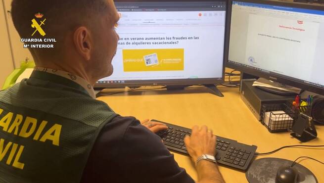 Investigada una mujer por una estafa con falsos alquileres vacacionales en internet