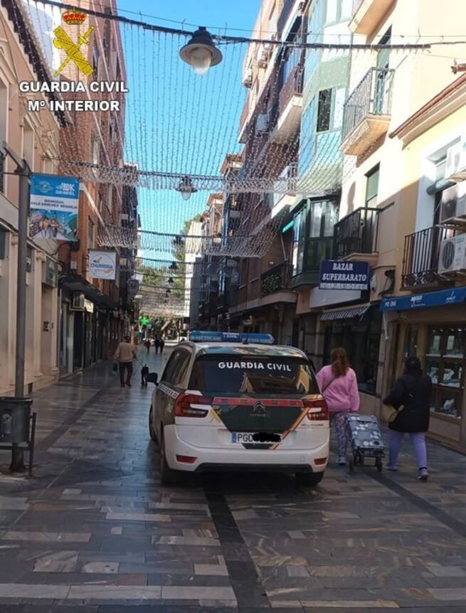 La Guardia Civil alerta sobre el ‘método del abrazo’, una técnica de hurto dirigida a personas mayores