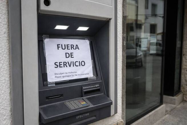 Una incidencia bancaria deja sin efectivo a los usuarios de Riópar durante toda la mañana del jueves