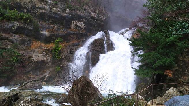 El acceso vehicular al Nacimiento del Río Mundo se cierra temporalmente por riesgo meteorológico